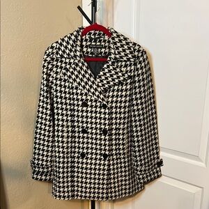 New York & Company Vintage Y2K Black and White Houndstooth Pea Coat